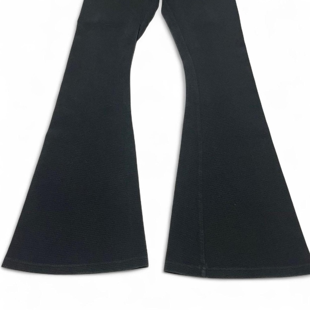 Offline by Aerie Black Flared Hi-Rise Sweatpants Sz Medium - Picture 2 of 10